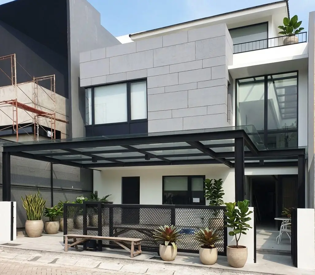 S House